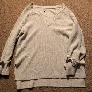 A gray oversized sweater.